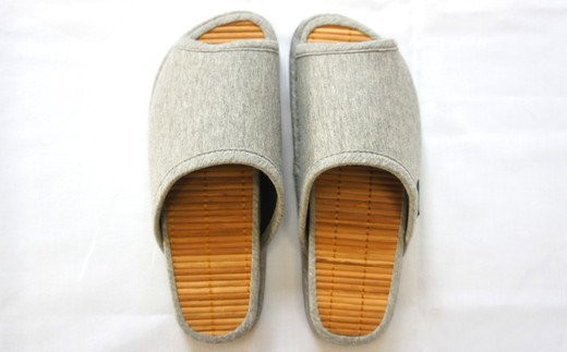 D型セノーテニット竹炭スリッパ　グレー＜婦人用Ｍサイズ（約24cmまで）＞　【04301-0359】