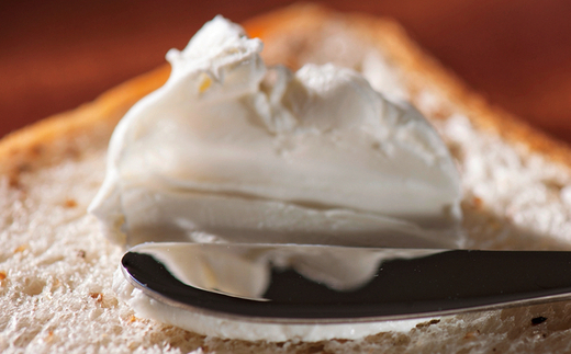 【3か月定期便】蔵王チーズ 朝食セット4種＜クリームチーズ（プレーン）、バター、シュレッドチーズ、ヨーグルト（プレーン）＞ 小分け 乳製品 蔵王 人気　【04301-0774】 3か月定期便