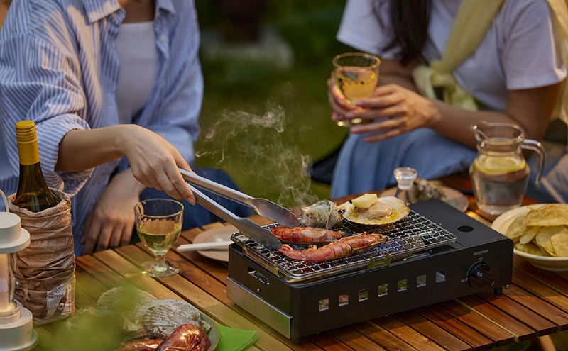 カセットコンロ アウトドア 炉端焼き カセットコンロ炉端焼き IGC-R1 チャコール アイリスオーヤマ 防災 災害用 バーベキュー キャンプ コンパクト 卓上 焼肉 BBQ 網焼き 炉ばた焼き 炉ばた 卓上コンロ ガス