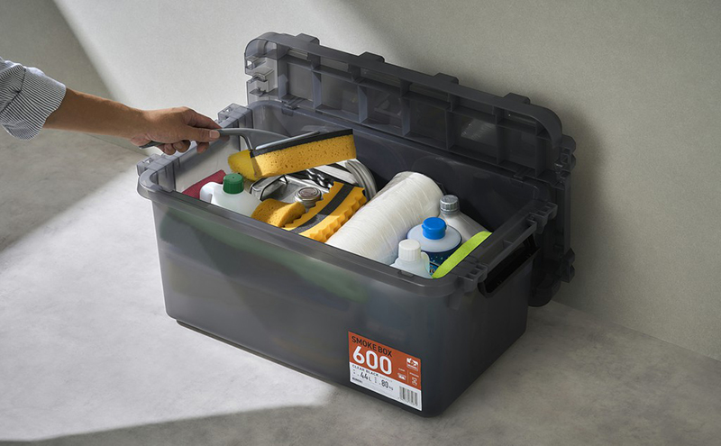 収納ボックス HUGEL SMOKE BOX SMB-600 クリアブラック アイリスオーヤマ アウトドア キャンプ 屋外 ふた付き スモークボックス クリア 中身が見える 透ける 蓋付き ベンチ 野外 防災 備蓄