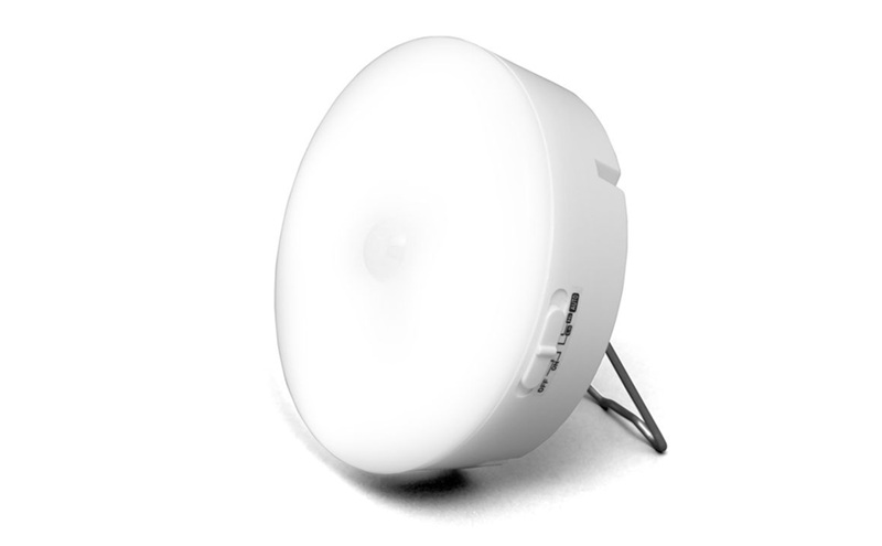 照明 乾電池式LEDセンサーライト マルチタイプ 昼白色 BSL40MN-WV2 アイリスオーヤマ センサーライト 電池式 乾電池式 人感センサー 室内 LEDセンサーライト LED ライト 廊下 寝室 物置 置き型 防犯