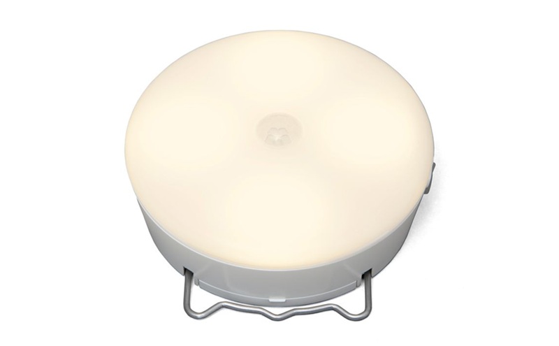 照明 乾電池式LEDセンサーライト マルチタイプ 電球色 BSL40ML-WV2 アイリスオーヤマ センサーライト 電池式 乾電池式 人感センサー 室内 LEDセンサーライト LED ライト 廊下 寝室 物置 置き型 防犯