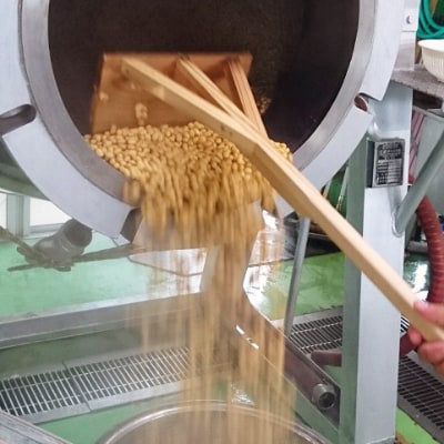 桜中味噌店　蔵出し味噌の赤樽詰め 4kg【配送不可地域：離島】