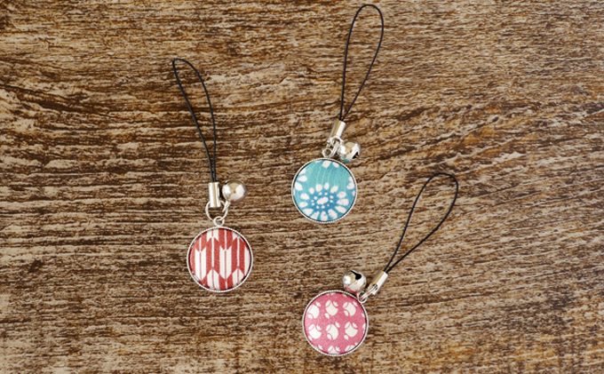 【メディアで多数紹介】マスクにシュ！でミントの香り アロマ・マスクスプレー 1本 ※きものストラップ(小）付