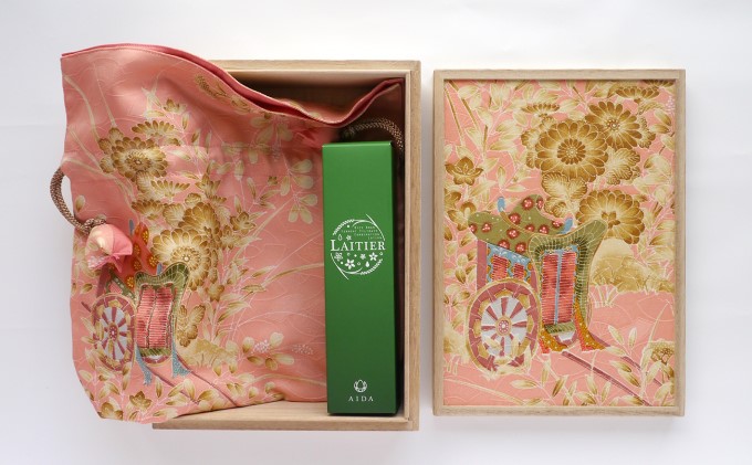 レチエ 保湿化粧水＆着物地の巾着袋（木箱入り）