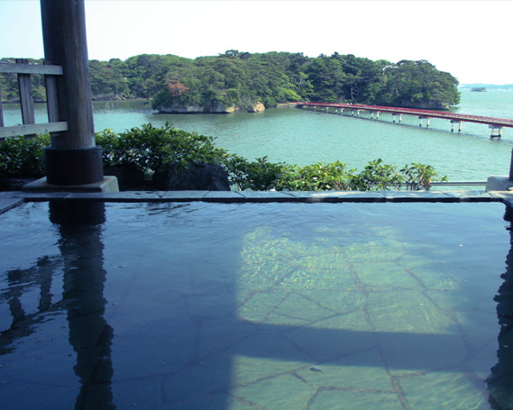 No.097 絶景の館　露天風呂付客室　ペア宿泊券【平日限定】