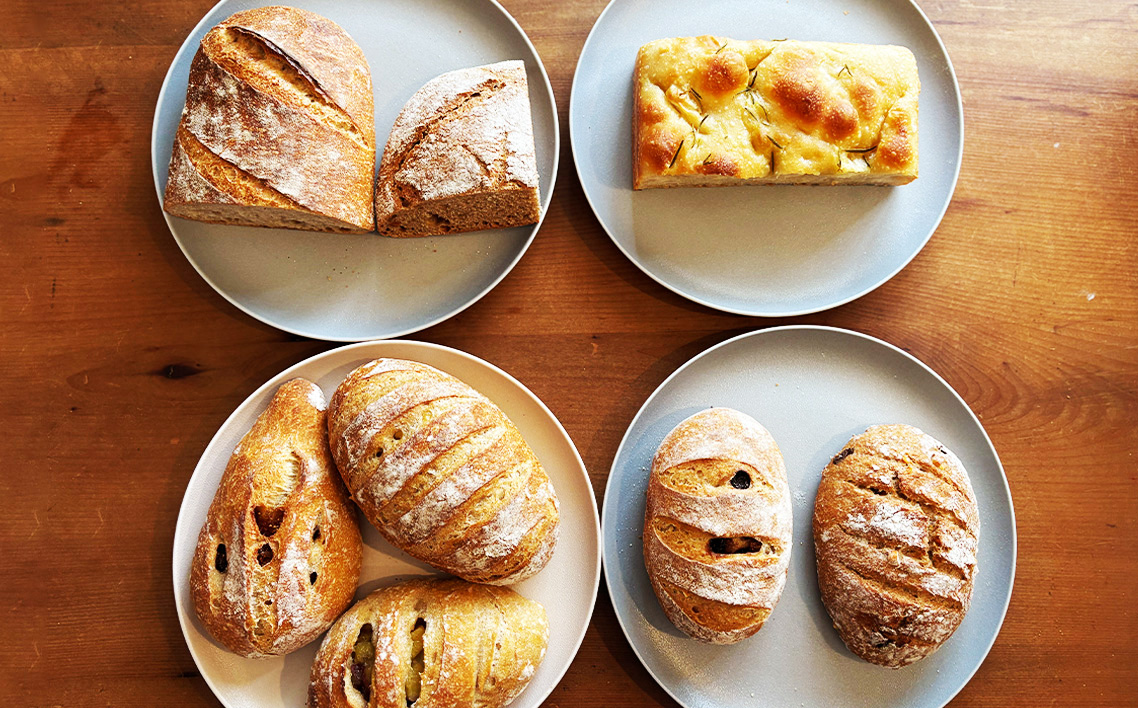 【カット有】ぱんやあいざわのハードなパンセット（8個入り）