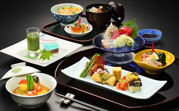 No.138 ホテル大観荘　季節ランチペアチケットB