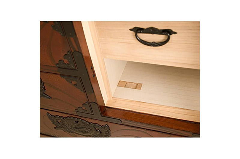 仙台箪笥 からくり帳箪笥 拭き漆塗り (申込書返送後、1ヶ月～6ヶ月程度でお届け)