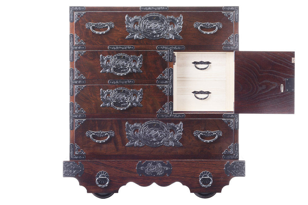 仙台箪笥 中型車箪笥 拭き漆塗り (申込書返送後、1ヶ月～6ヶ月程度でお届け)