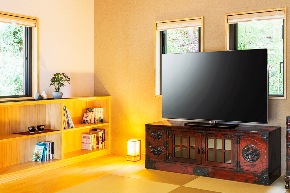 仙台箪笥 四.五尺テレビボード 拭き漆塗り (申込書返送後、1ヶ月～6ヶ月程度でお届け)