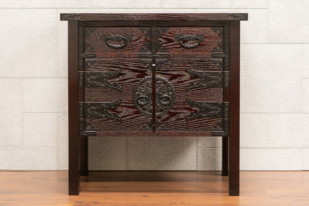 仙台箪笥 両開コンソール 拭き漆調 KH-131（お申込書返送後1ヶ月～5ヶ月程度でお届け）高級 工芸品 伝統