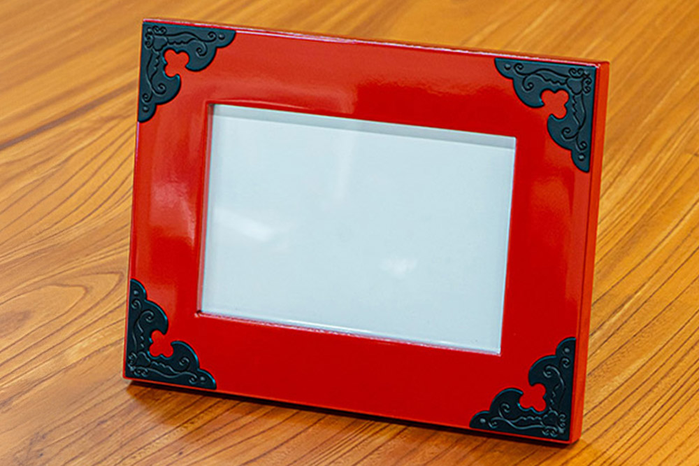 仙台箪笥 フォトスタンド 朱色漆塗り SB-003E 小型 高級 工芸品 伝統 写真立て