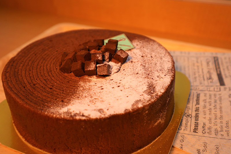 《12月24日までのお申込で年内発送間に合う》 本格生チョコバーム「Rendez Vous」＋ 蔵王チーズケーキ「果実のかご」