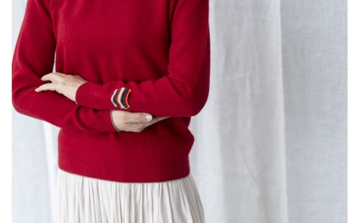 ラウンドネックプルオーバー(レッド)女性用サイズ:LL(42)≪白田のカシミヤ≫