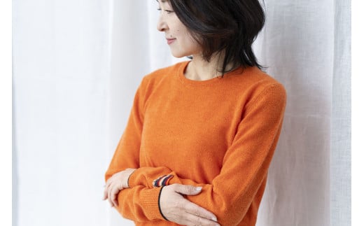 ラウンドネックプルオーバー(キャロット)女性用サイズ:S(36)≪白田のカシミヤ≫