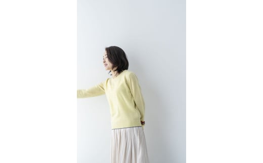 ラウンドネックプルオーバー(L.イエロー)女性用サイズ:S(36)≪白田のカシミヤ≫