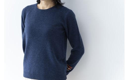 ラウンドネックプルオーバー(ブルー)女性用サイズ:M(38)≪白田のカシミヤ≫