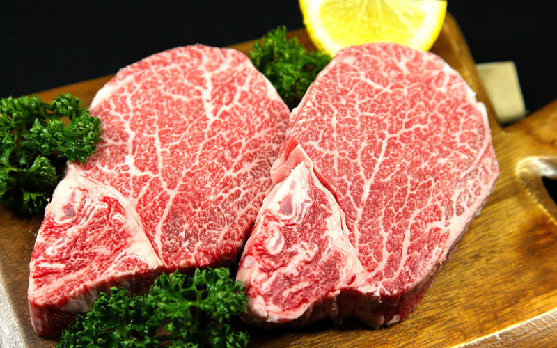 宮城県産 仙台牛 ヒレ ステーキカット 300g ( 約150g × 2枚 ) 2食入り 肉 牛肉 和牛 国産 冷凍【sari001】