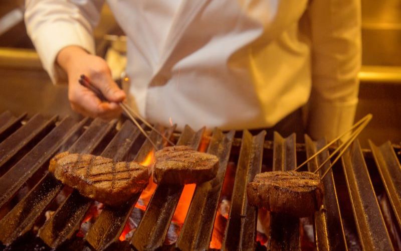 【 A5 仙台牛 】 希少部位 ランプ 120g×2枚 ＆ イチボ 120g×2枚 セット 計480g / 牛肉 肉 お肉 ブランド牛 国産牛 和牛 黒毛和牛 霜降り 赤身 焼肉 BBQ ステーキ 鉄板焼き 人気 贈答 贈り物 プレゼント ギフト 仙台 すてーきはうす伊勢屋 【iseya002】 ランプ120g×2枚＆イチボ120g×2枚