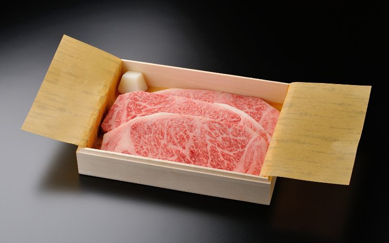 【 A5 仙台牛 】 サーロインステーキ 200g×4枚 計800g / 牛肉 肉 お肉 ブランド牛 国産牛 和牛 黒毛和牛 霜降り 赤身 焼肉 BBQ ステーキ サーロイン 鉄板焼き 人気 贈答 贈り物 プレゼント ギフト 仙台 すてーきはうす伊勢屋 【iseya005】 200g ×４P合計800ｇ