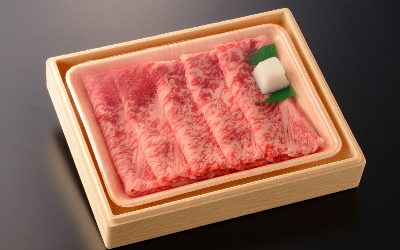 【 A5 仙台牛 】 ロース すき焼き用 約380g×1P 約2人前 / 牛肉 肉 お肉 ブランド牛 国産牛 和牛 黒毛和牛 霜降り すき焼き お鍋 人気 贈答 贈り物 プレゼント ギフト 仙台 すてーきはうす伊勢屋 【iseya006】 約2人前、約380g×1パック