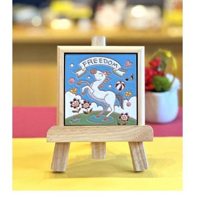 スペインタイル　干支絵タイル　10cm×10cm　木製フレーム・イーゼル付き【午】