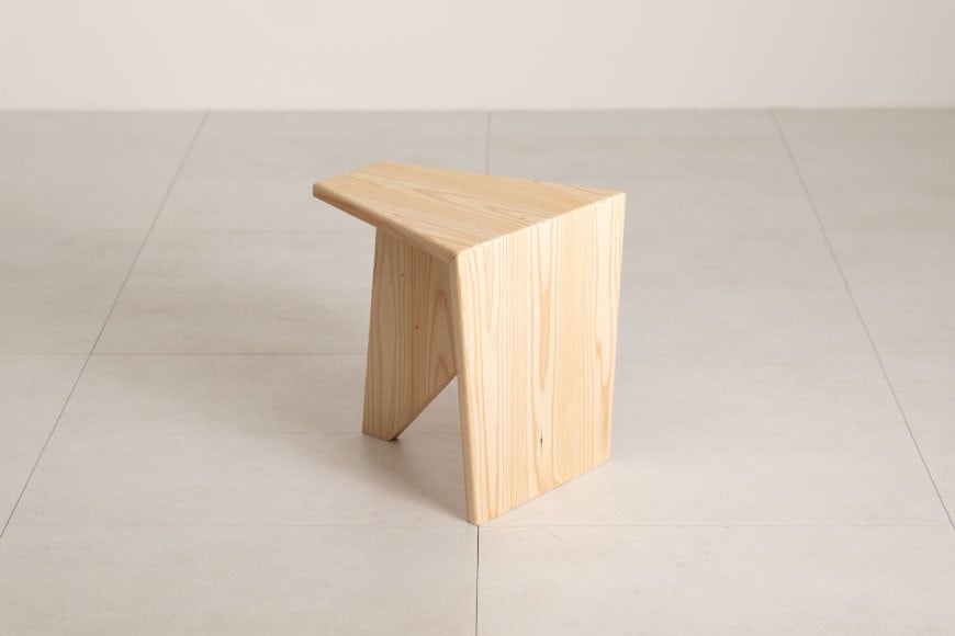 家具 椅子 Grain Stool クリア 1点 [丸平木材 宮城県 南三陸町 30bf0005-c] スツール おしゃれ 木製 木 インテリア 杉 日本製 木目 コンパクト 無垢 黒 国産 新生活 一人暮らし