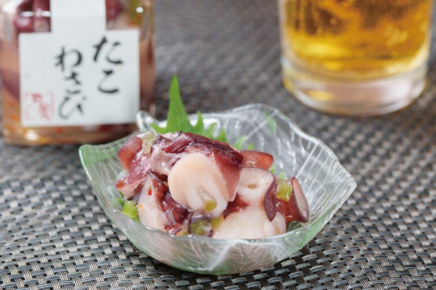 豪華 海鮮5種 たっぷり海の恵みパック [たみこの海パック 宮城県 南三陸町 m304amh560092] 魚介類 海鮮 うに ウニ アワビ あわび 鮑 サーモン 銀鮭 鮭 牡蠣 カキ たこわさび 詰め合わせ