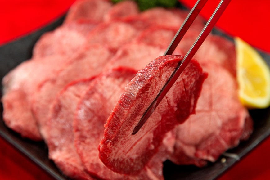 牛タン 厚切 塩味 約250g×2P 計500g [佐利 宮城県 南三陸町 m304amh580028] 牛肉 精肉 牛たん 牛たん塩 牛タン塩 タン 肉 厚切り 焼肉 焼き肉 タン塩 たん塩 小分け 冷凍