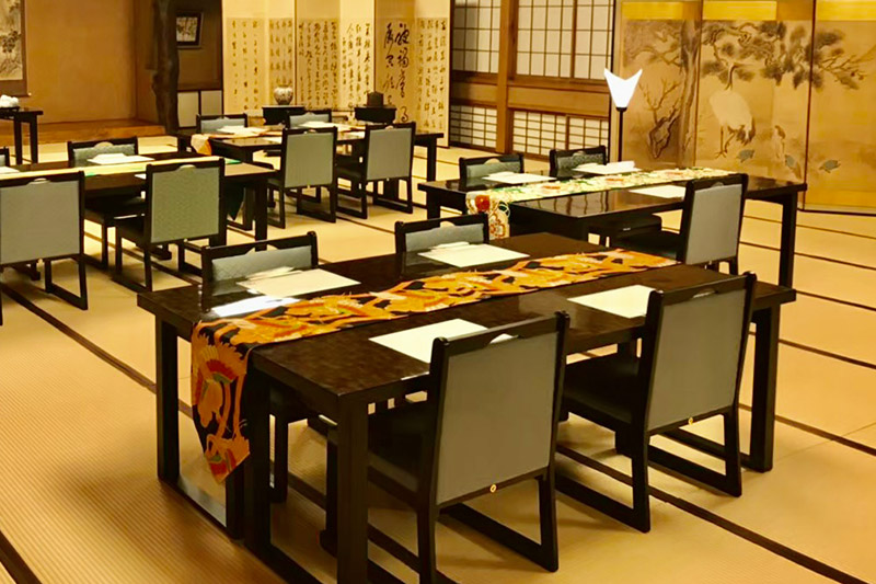 あきた舞妓劇場土曜定時公演「お昼の部」ペアご招待