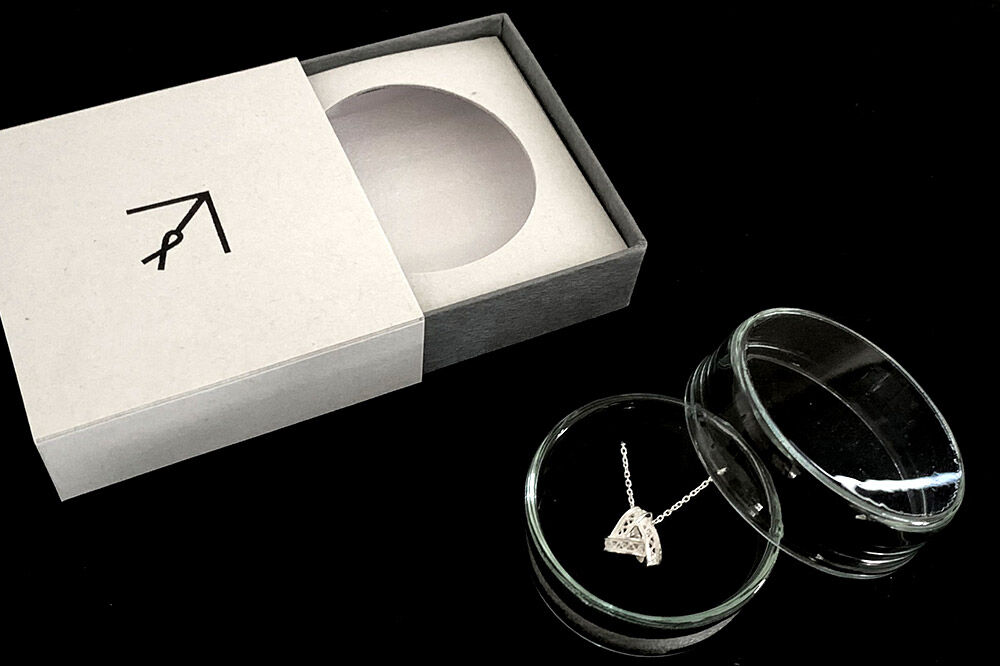 秋田銀線細工 三つ組みペンダント