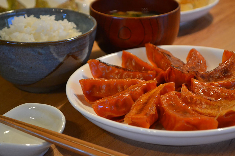 情熱の赤餃子 24個詰合せ 餃子の餃天 化学調味料無添加