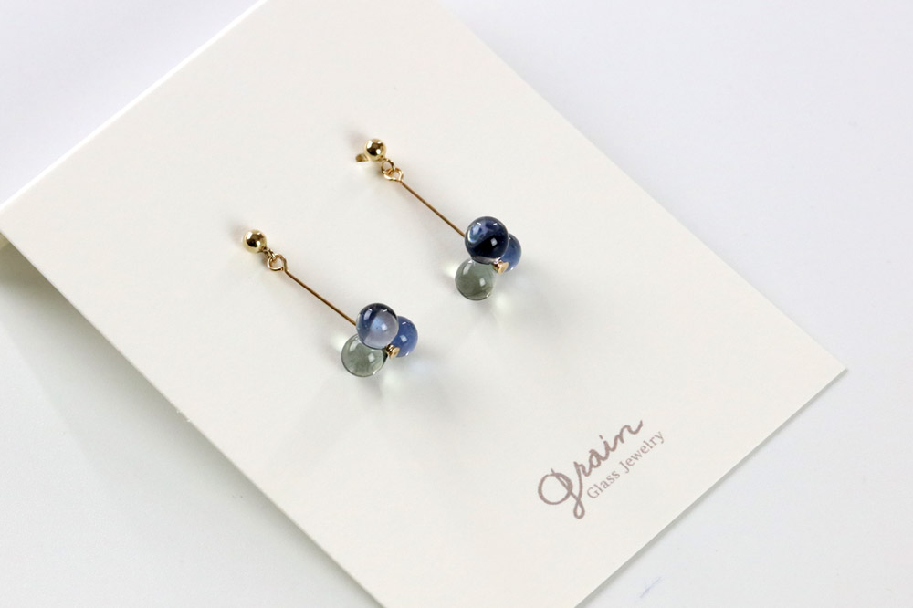 3tenピアス 【ブルーmix】ガラスジュエリー Glass Jewelry grain アクセサリー 秋田