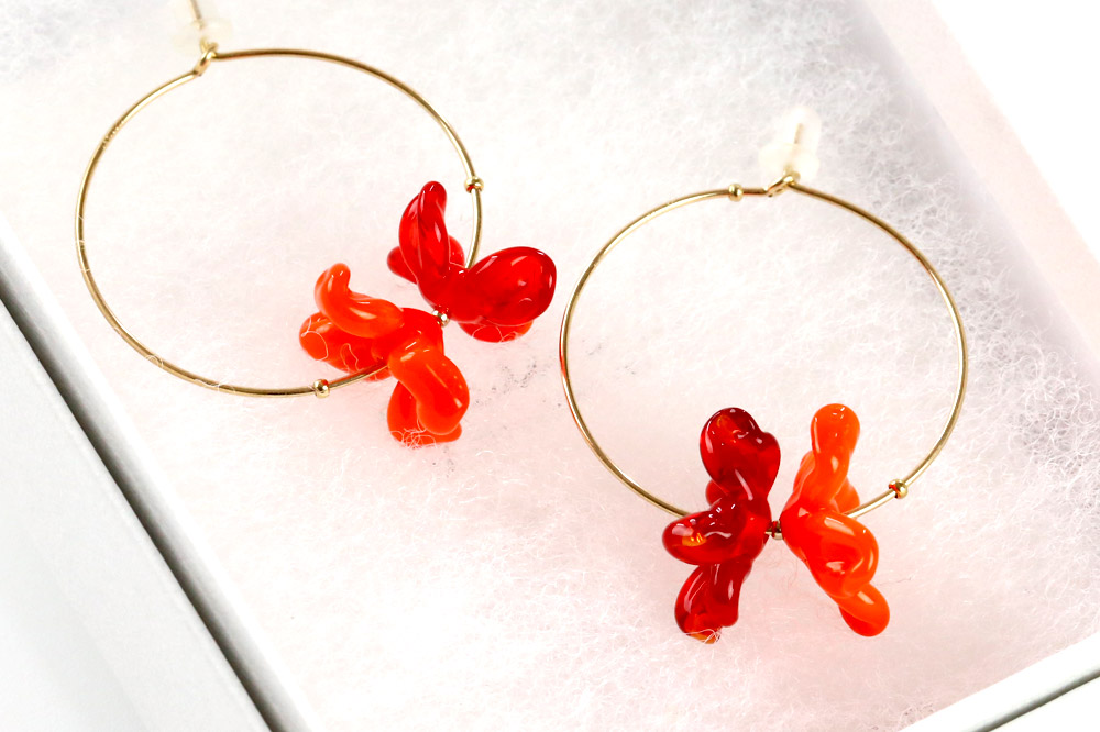 flowerピアス フープ 【クリアレッド×オレンジ】ガラスジュエリー Glass Jewelry grain アクセサリー 秋田