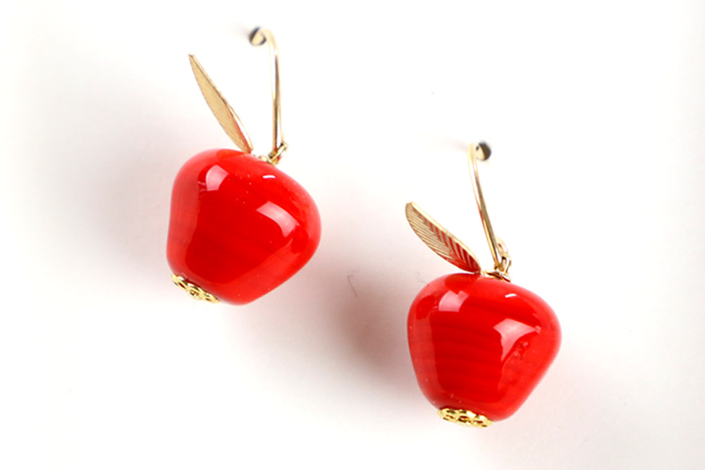 林檎ピアス 【レッド】ガラスジュエリー Glass Jewelry grain アクセサリー 秋田