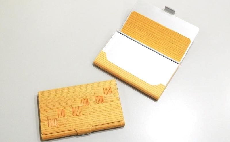 秋田杉名刺入れ