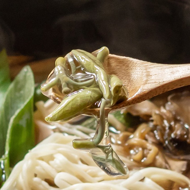 白神特選 じゅんさい鍋セット じゅんさいおばこ 6～7人前 セット 詰め合わせ じゅんさい 白神地鶏肉 稲庭うどん 鶏鍋 鍋セット 地鶏 スープ 具材 野菜付き 鍋料理 鍋物 郷土料理 秋田県 能代市