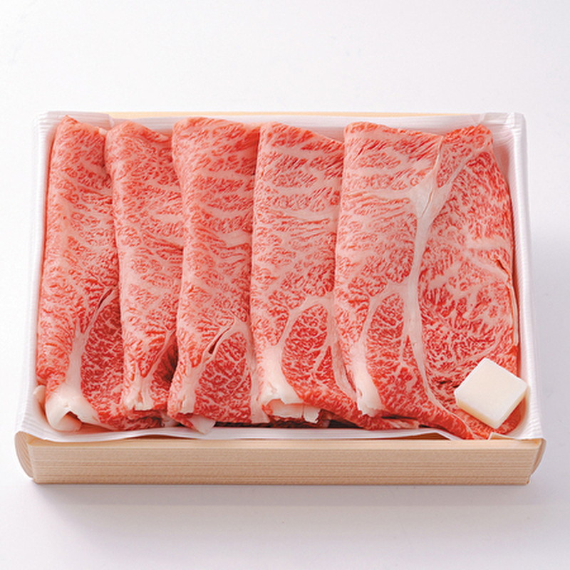 国産 牛肉 鶴形牛ロース または肩ロース すきやき用 約500g A4ランク以上 秋田県産