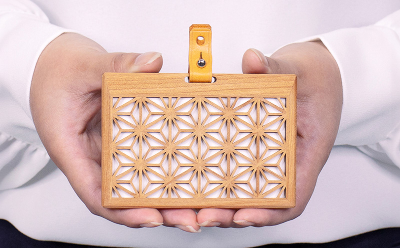 ヤマザクラの組子入りIDケース 【Ichie】