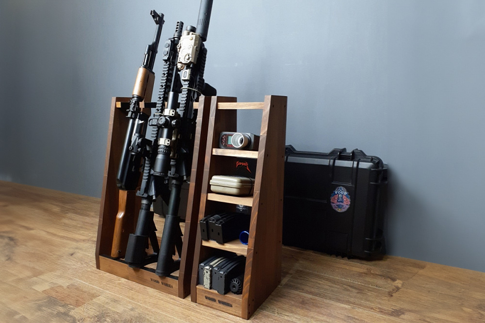 ライフルスタンド 3丁掛【本体：ブラウン】