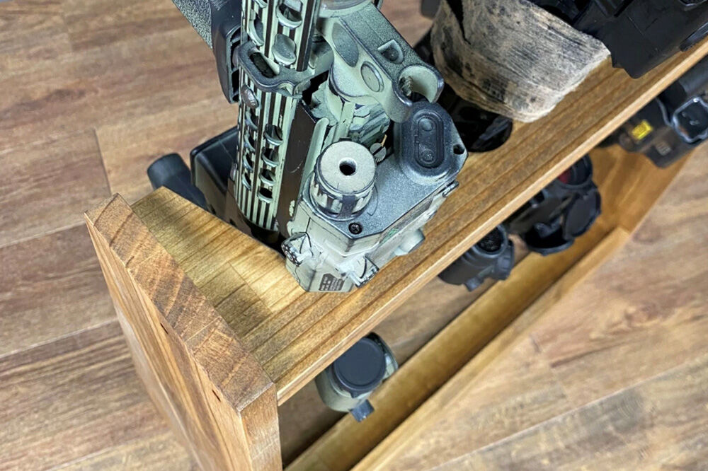 WOOD WORKS ライフルスタンド 1丁掛+マガジンラックセット【本体:ライトブラウン×ブラックウッド】完成品 [WOOD WORKS ウッドワークス 日本製 ガンラック サバゲー ミリタリー ライフル エアガン 電動ガン ガスガン 飾る 収納 インテリア マガジン ラック military]