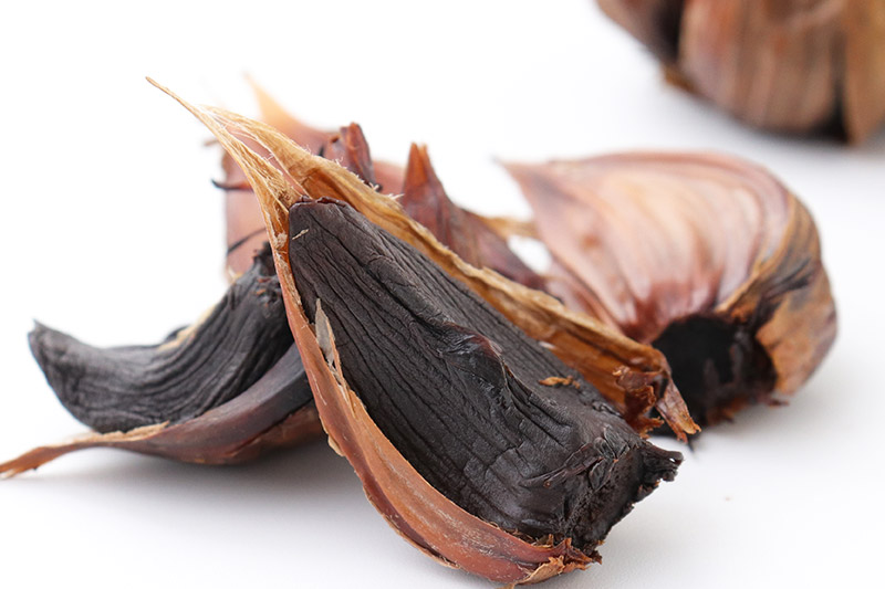 できたてだからこその高糖度！ファーム9代目 長左衛門の大玉熟成黒ニンニク400g(100g×4袋)