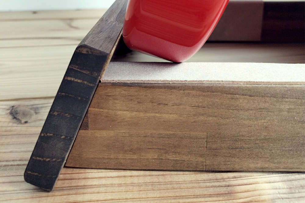 ギタースタンド 1本掛 エレキギター用【本体：ブラウン】