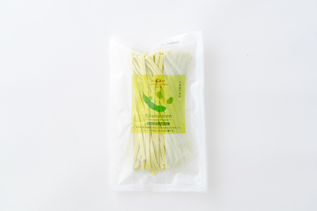 75P5502 朝採れ枝豆と減農薬米でつくった「えだまめん(米麺)」