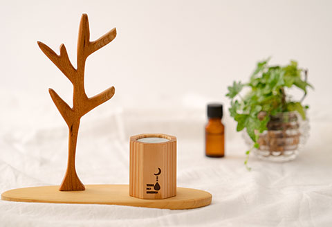 85P7302 十和田石と秋田杉のアロマディフューザー