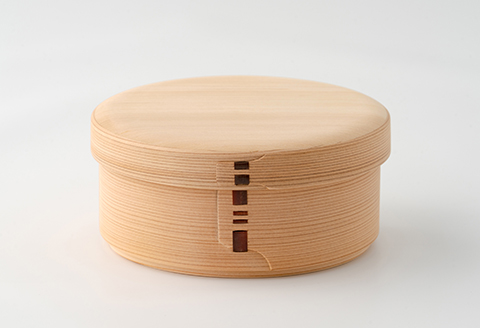 【大館曲げわっぱ】白木　丸弁当箱(五寸)※Ｔ字型仕切付き 【配送日指定不可】　265P6009
