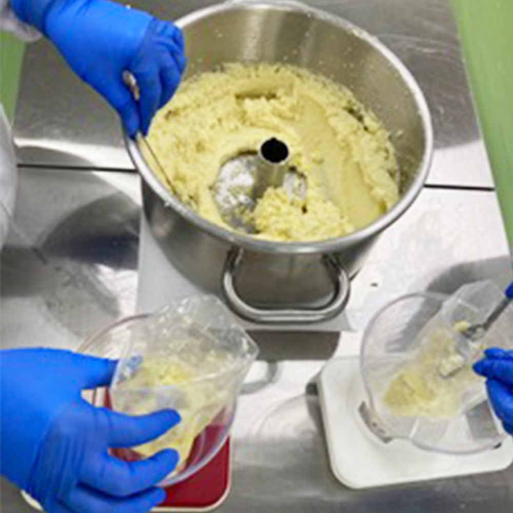 あきたしらかみにんにく 冷凍ペースト 1kg（約200g×5袋）　60P3218