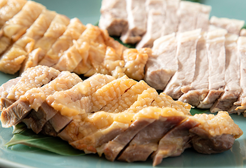 比内地鶏と大館さくら豚の吟醸酒粕漬セット【月曜･火曜 配送指定不可】　135P2901