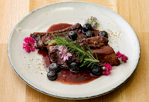 40P2154 大館北秋田産豚骨付きスペアリブお手軽1.5kgパック（カット6～8本）